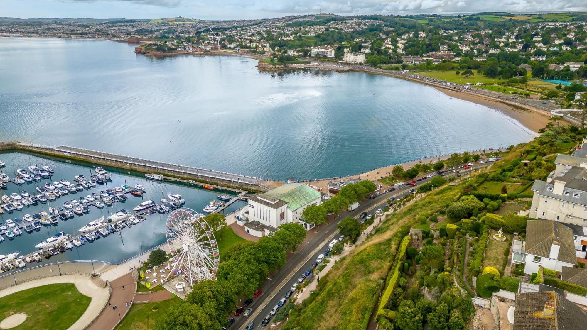 Sovereign House - Close To Harbour With Parking Torquay Exterior photo