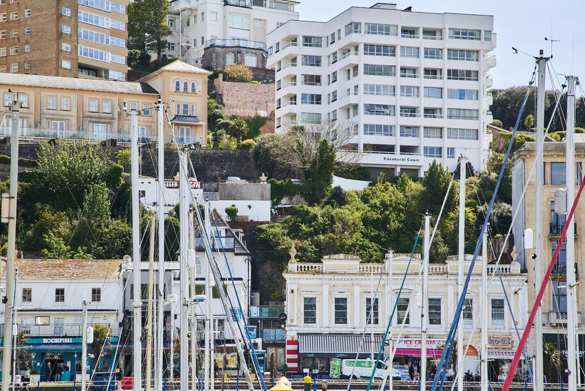 Sovereign House - Close To Harbour With Parking Torquay Exterior photo